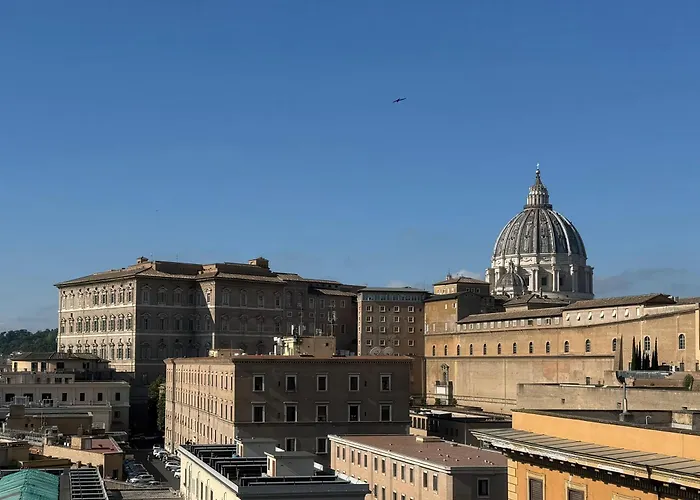 Domus Vaticana St Peter's View * Roma
