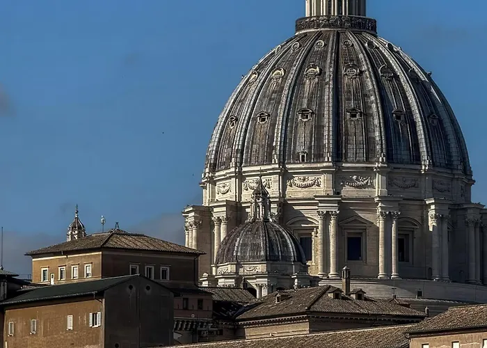 Domus Vaticana St Peter's View *